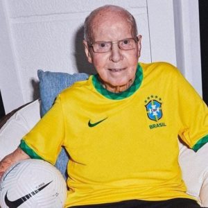 Zagallo melhora e terá alta hospitalar até sábado. Foto: Reprodução/Instagram 
