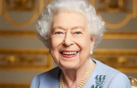 Divulgada causa da morte da Rainha Elizabeth II