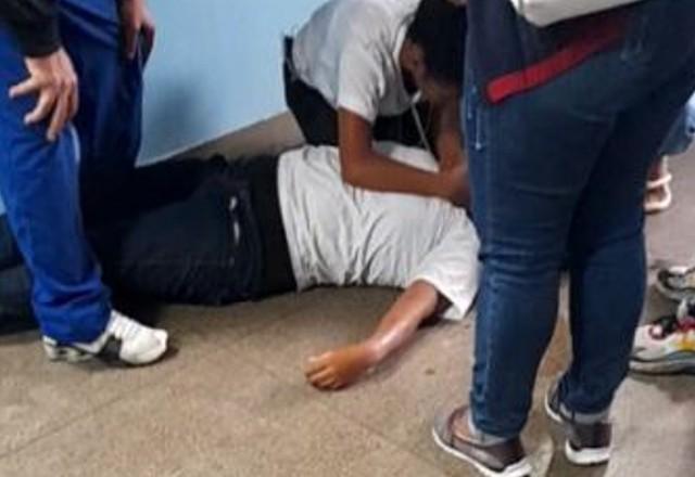 Alunos da escola relataram que a agressora deu chutes na barriga e pisou na cabeça da adolescente | Foto: Reprodução