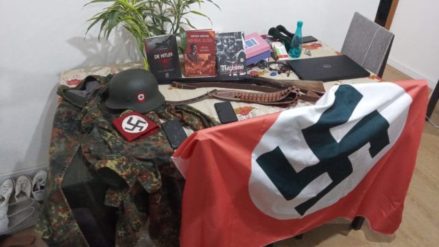 Grupo neonazista é preso em SC por suspeita de crimes raciais e adoração à Hitler