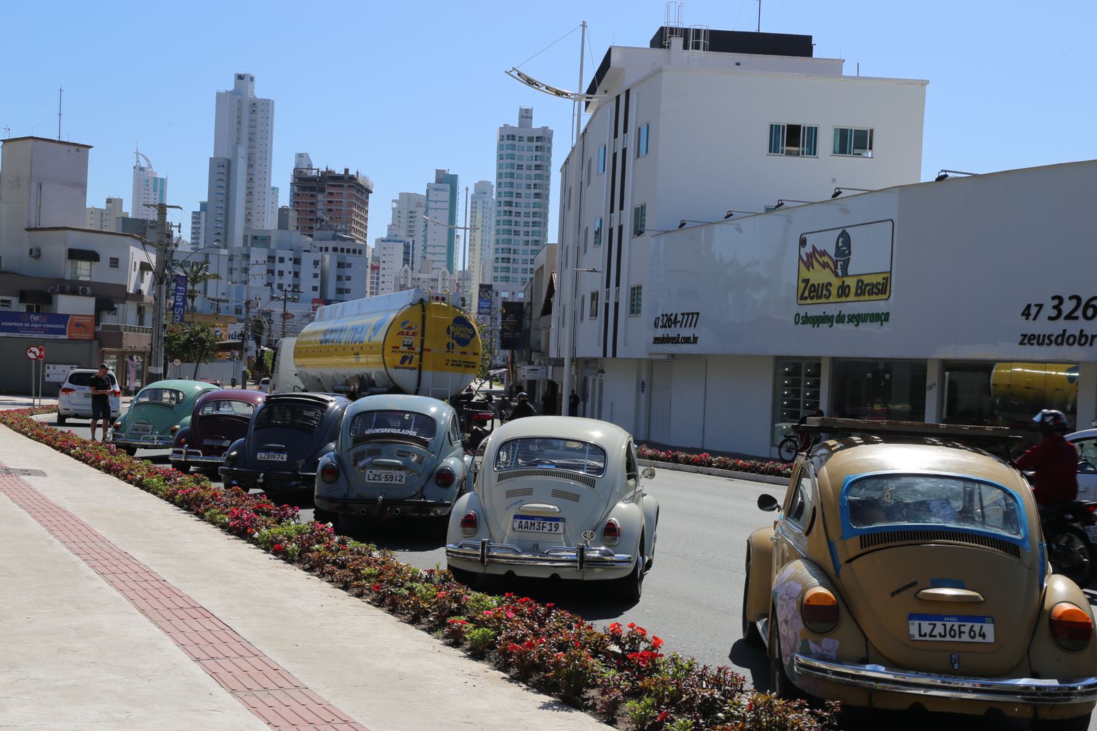 Memorial em homenagem a Jesse e Shurastey é inaugurado em Balneário Camboriú (3)