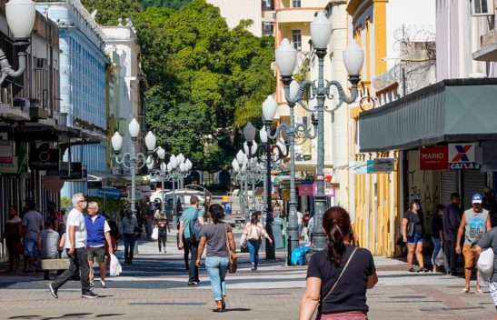 Veja o que funciona no feriado de Finados na Capital