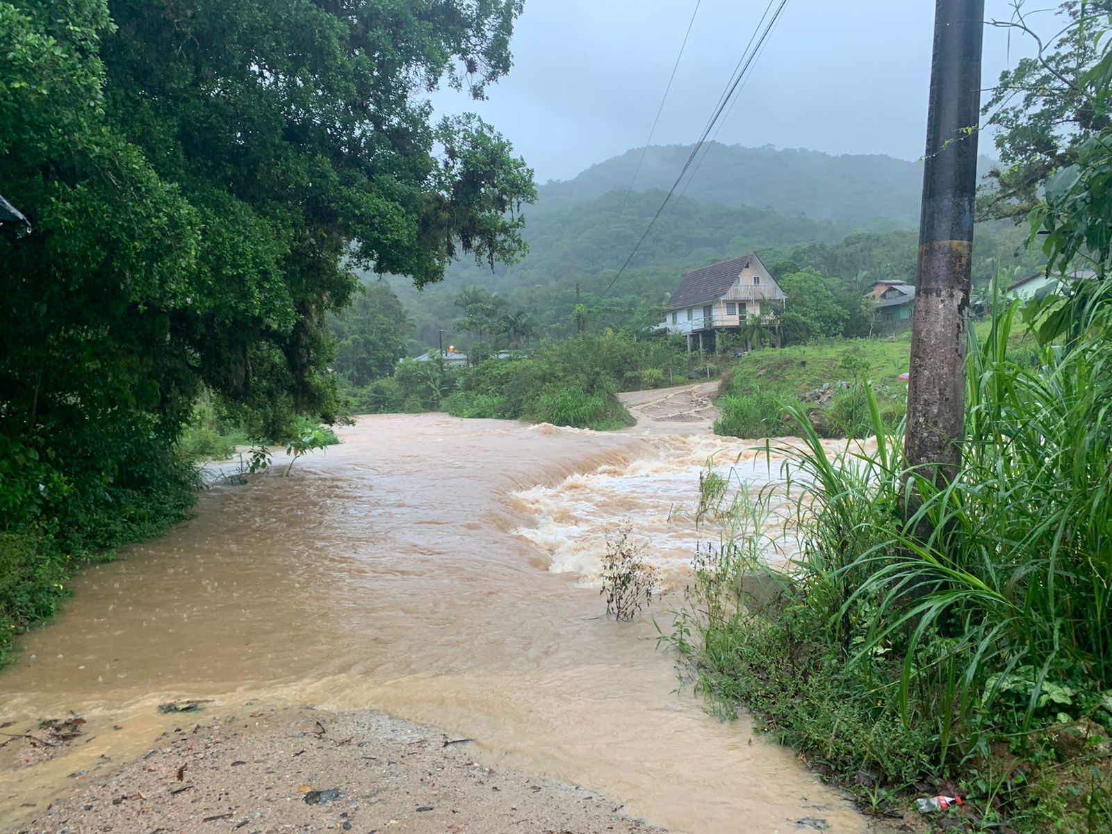 Alagamentos em Santo Amaro preocupam moradores da região Alagamentos em Santo Amaro preocupam moradores da região