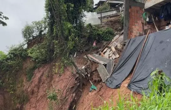 Vítima de soterramento em Camboriú recebe alta hospitalar