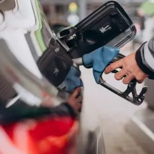 Dia Sem Imposto: gasolina em cidade de SC chega a R$ 3,73; saiba qual