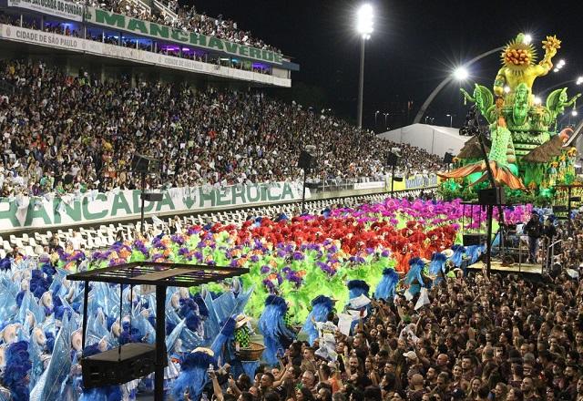 Desfile da Mancha Verde, atual campeã do carnaval paulista, no sambódromo do Anhembi, em São Paulo (SP) | Rovena Rosa/Agência Brasil
