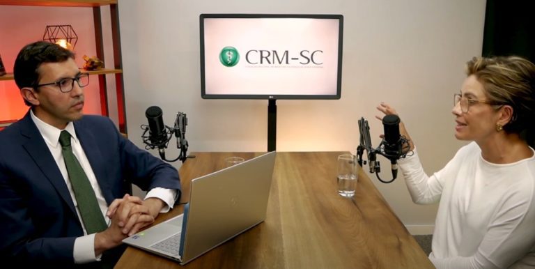 Prevenção e tratamento do câncer de mama são discutidos no Podcast do CRM-SC