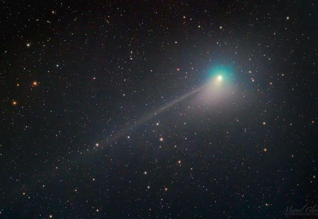 Cometa C/2022 E3 fica visível no Hemisfério Sul a partir desta quarta-feira (01) | Foto: Miguel Claro | Via: SBT News

