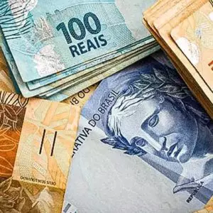 Brasileiros ainda não sacaram R$ 7,79 bi de valores a receber; saiba como consultar