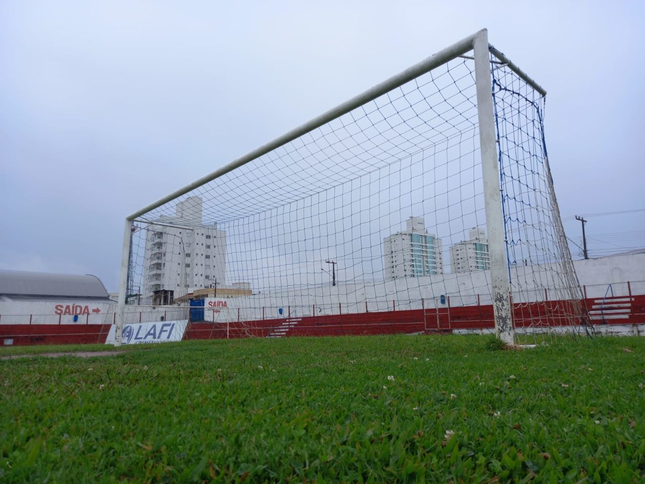 Novo gramado do estádio Tio Vida custa 200 mil reais