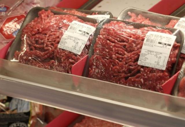 Por enquanto o preço da carne não deve ser alterado, segundo CNA, que não descarta variação futura | Fábio Rodrigues Pozzebom / Agência Brasil. Via: SBT News