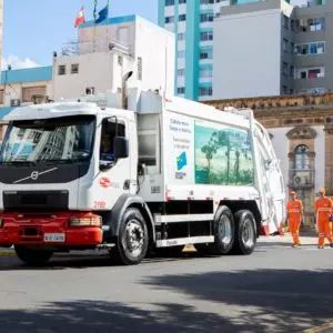 A empresa é responsável pela coleta de lixo em pelo menos 16 municípios investigados pela operação | Foto: reprodução/Serrana Engenharia