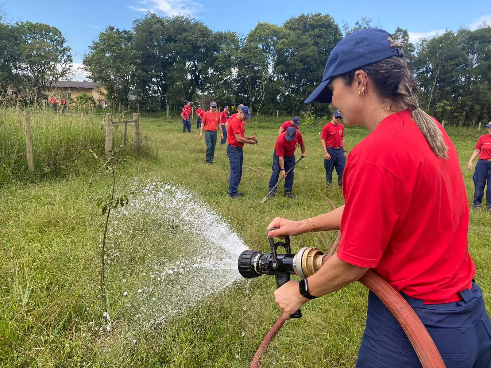 O cálculo de quantidade de água foi feito a partir do carbono emitido no meio ambiente duranta os três meses de trabalho de guarda-vidas | Foto: divulgação/CBMSC