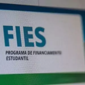 Fies é um programa que financia parte das mensalidades do estudante em universidades privadas | Agência Brasil/ Reprodução 