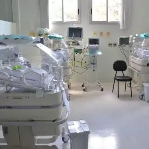 UTI neonatal do Hospital Regional de São José | Foto: Secretaria de Estado da Saúde/Divulgação