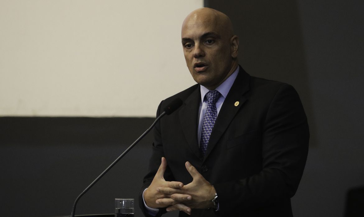 O ministro do STF Alexandre de Moraes durante abertura do Seminário Políticas Judiciárias e Segurança Pública, no Superior Tribunal de Justiça (STJ). Moraes determina quebra do sigilo de imagens de vandalismo no Planalto