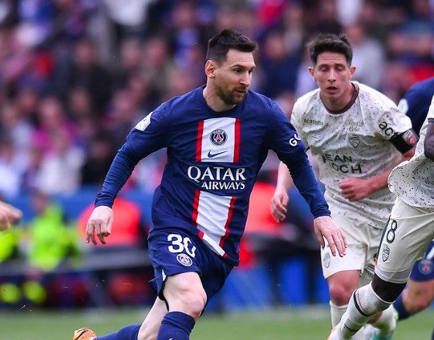 Messi vai deixar o PSG ao fim da temporada, afirma rádio francesa