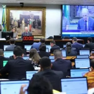 Deputados da CCJ formaram maioria e aprovaram a PEC que anistia partidos em multas junto ao TSE | Vinicius Loures | Câmara dos Deputados