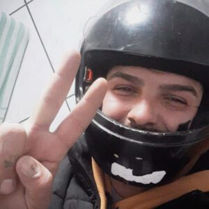 O motoboy João Victor não pensou duas vezes em ajudar a mulher | Foto: Arquivo Pessoal/Cedida ao Portal SCC10