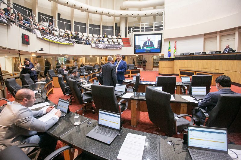 Agência ALESC  Resumo da semana na Assembleia (De 27 de junho a 1º de  julho)