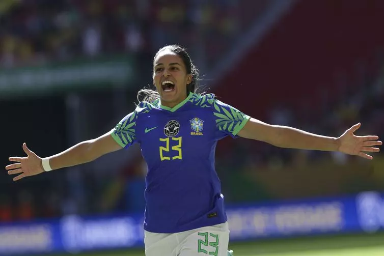 Brasília (DF), 02/07/2023 – Gabi Nunes comemora gol durante jogo amistoso entre as seleções de Brasil e Chile. Foto: Marcelo Camargo/Agência Brasil