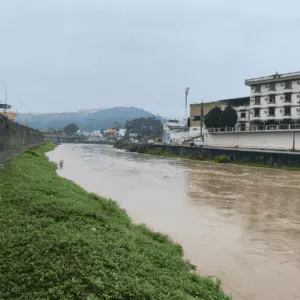 Nível do Rio Itajaí-Mirim pode atingir 6 metros, diz Defesa Civil de Brusque