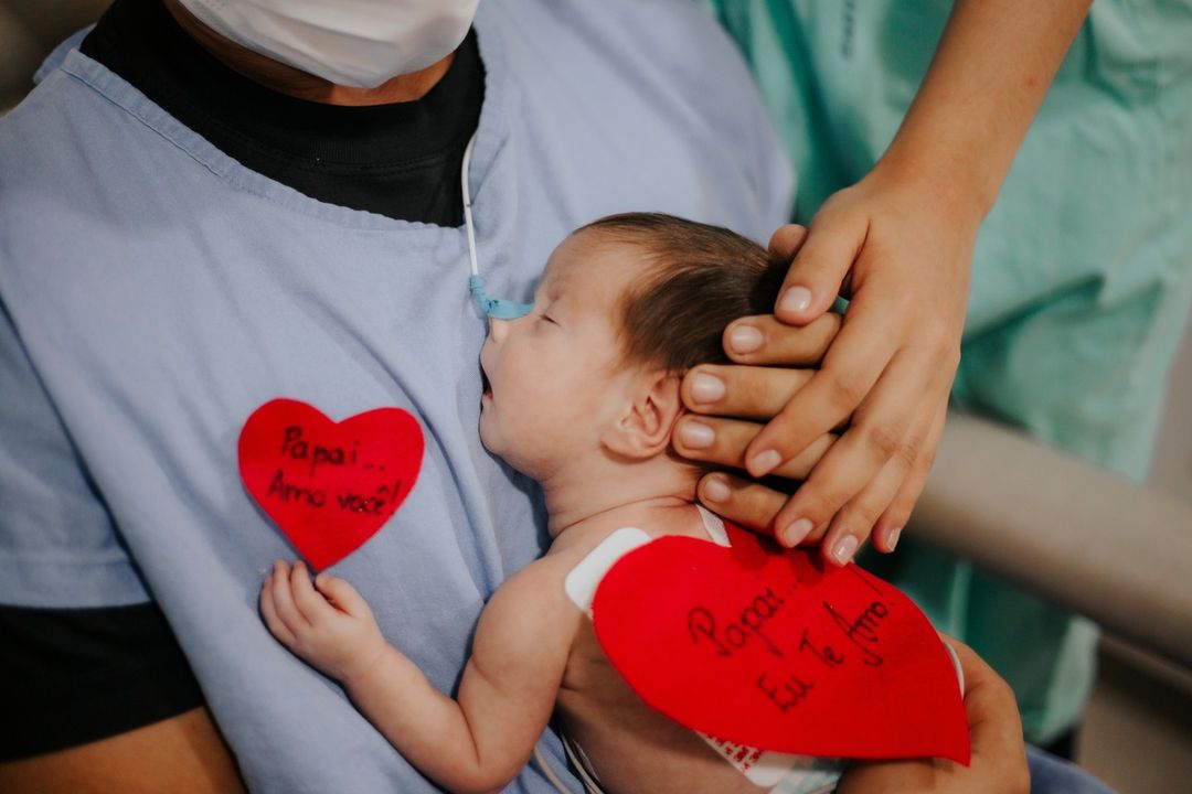 Os bebês internados receberam o ensaio fotográfico | Foto: Thayná Hoffmann/Hospital Santo Antônio