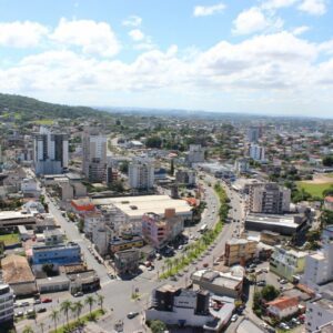 Quantidade de salas comerciais disponíveis para locação na área central de Criciúma impressiona. Foto: Prefeitura de Criciúma/Reprodução