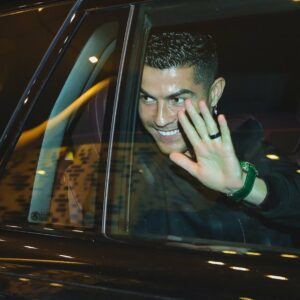 Cristiano Ronaldo é acusado de adultério no Irã e pode levar 99 chibatadas