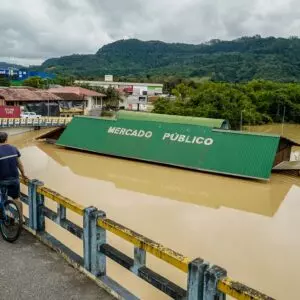 Foto: Mercado Público de Rio do Sul após as chuvas na cidade (Marco Favero / Secom)