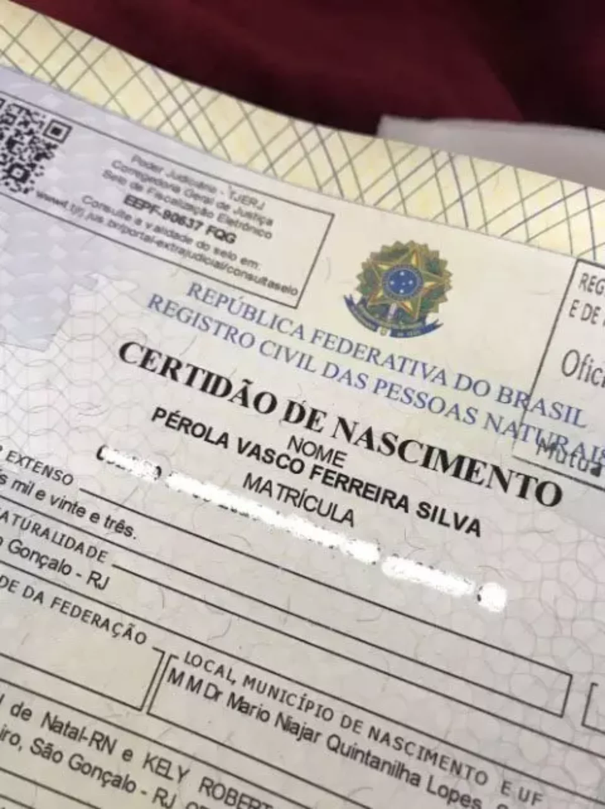 Padre registra a su hija con el nombre 