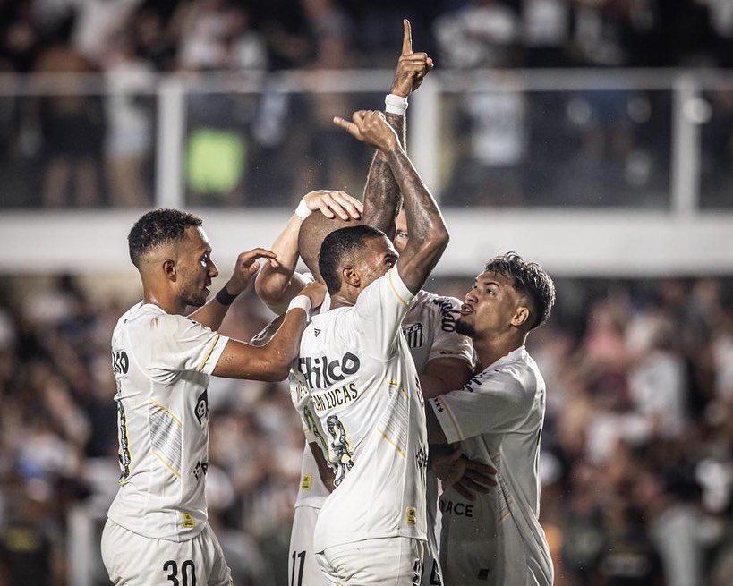 Foto:  @RaulBaretta_Photo / Santos FC


