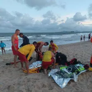 Uma das adolescentes foi resgatada com uma aeronave do Corpo de Bombeiros | Foto: divulgação/CBMSC 