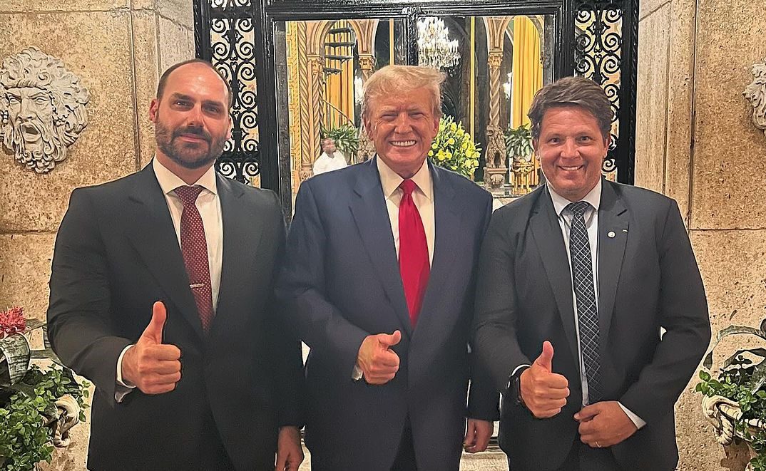 Bolsonaro e Trump conversaram sobre eleições | Foto: Redes sociais / Eduardo Bolsnaro 