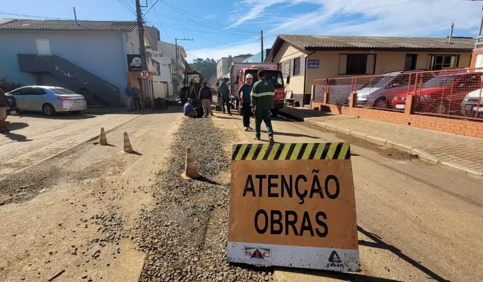CASAN instala novas redes de água para abastecer Bom Jardim da Serra | Foto: CASAN/Divulgação.