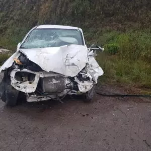 Polícia encontra carro batido na Serra Catarinense e motorista “some” | Foto: Polícia Militar Rodoviária (PMRv)/Divulgação.