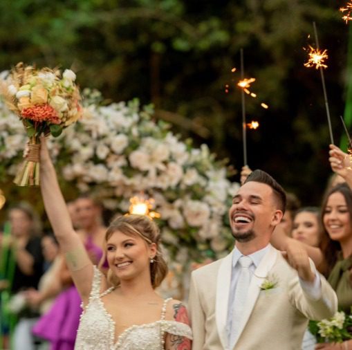 Confira fotos do casamento da jovem de 17 anos com câncer terminal