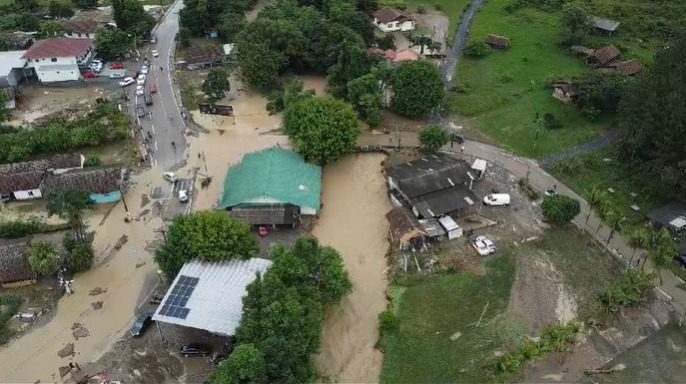 Casa e borracharia ficara alagadas em 2023. Foto: Arquivo pessoal 