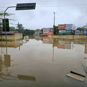 Dez municípios de SC decretaram situação de emergência devido às chuvas