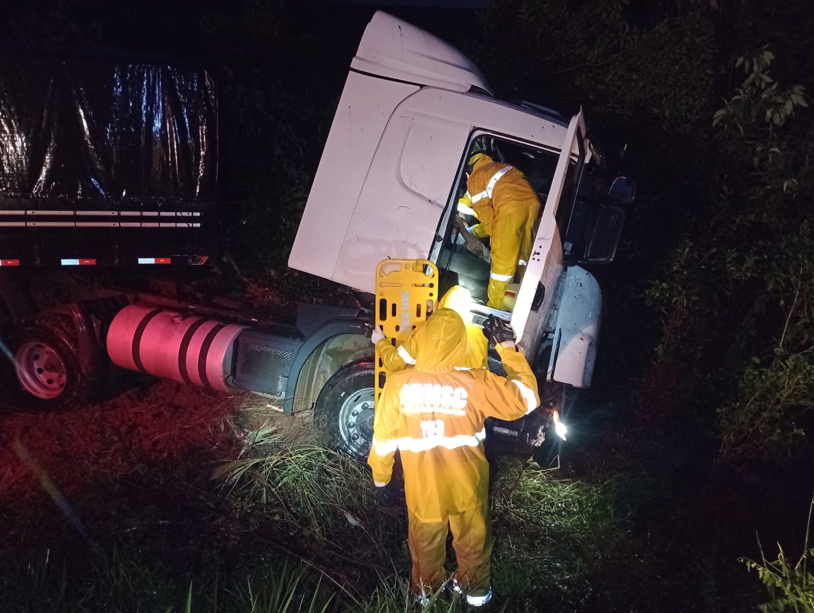 Imagens: Corpo de Bombeiros / Divulgação