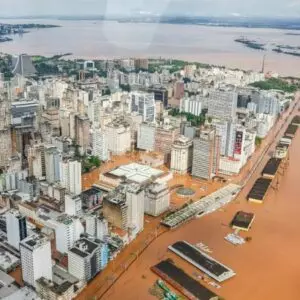 Bairro de Porto Alegre será evacuado após dique transbordar