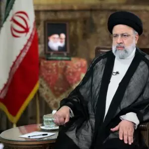 Presidente do Irã morre em queda de helicóptero