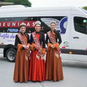 Reunidas é a transportadora oficial da realeza na Festa do Pinhão de Lages