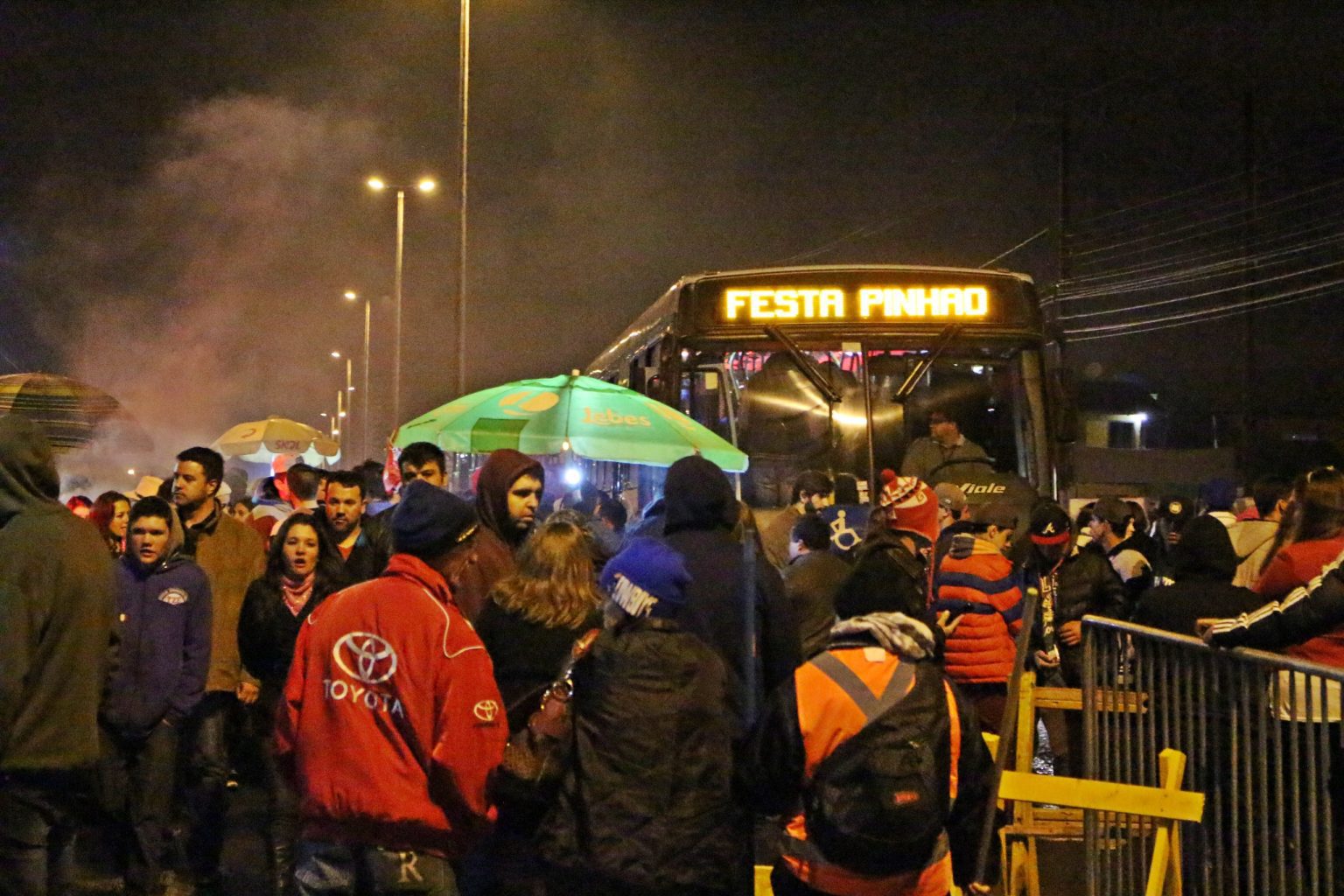 Saiba como funcionará o transporte coletivo nas madrugadas da Festa do Pinhão | Foto: Nilton Wolff e Prefeitura de Lages