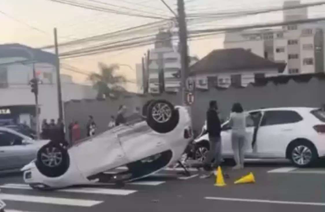 Capotamento em Florianópolis causa lentidão no trânsito nesta terça-feira | Foto: 
RicardoPastrana/Divulgação