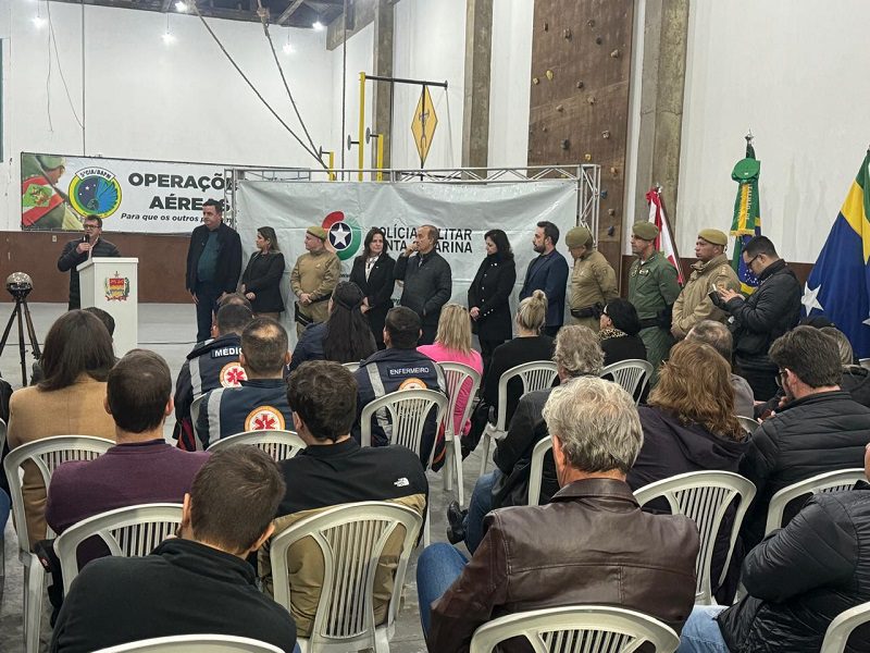 A solenidade do lançamento do serviço Aeromédico de Lages. Roberto Azevedo