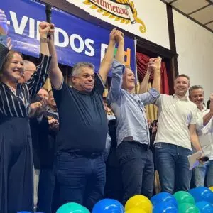 Líderes do PSD estadual confirmam coligação com o Novo, em Blumenau. Foto: Divulgação