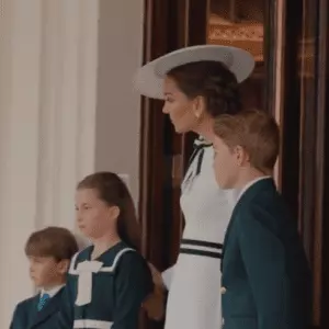 Vídeo mostra primeira aparição pública de Kate Middleton após diagnóstico de câncer