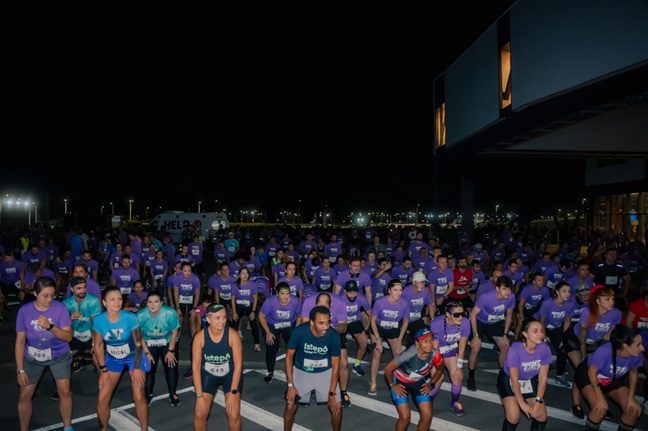 Fotos: @nadacoletivo.co / Night Run Airport