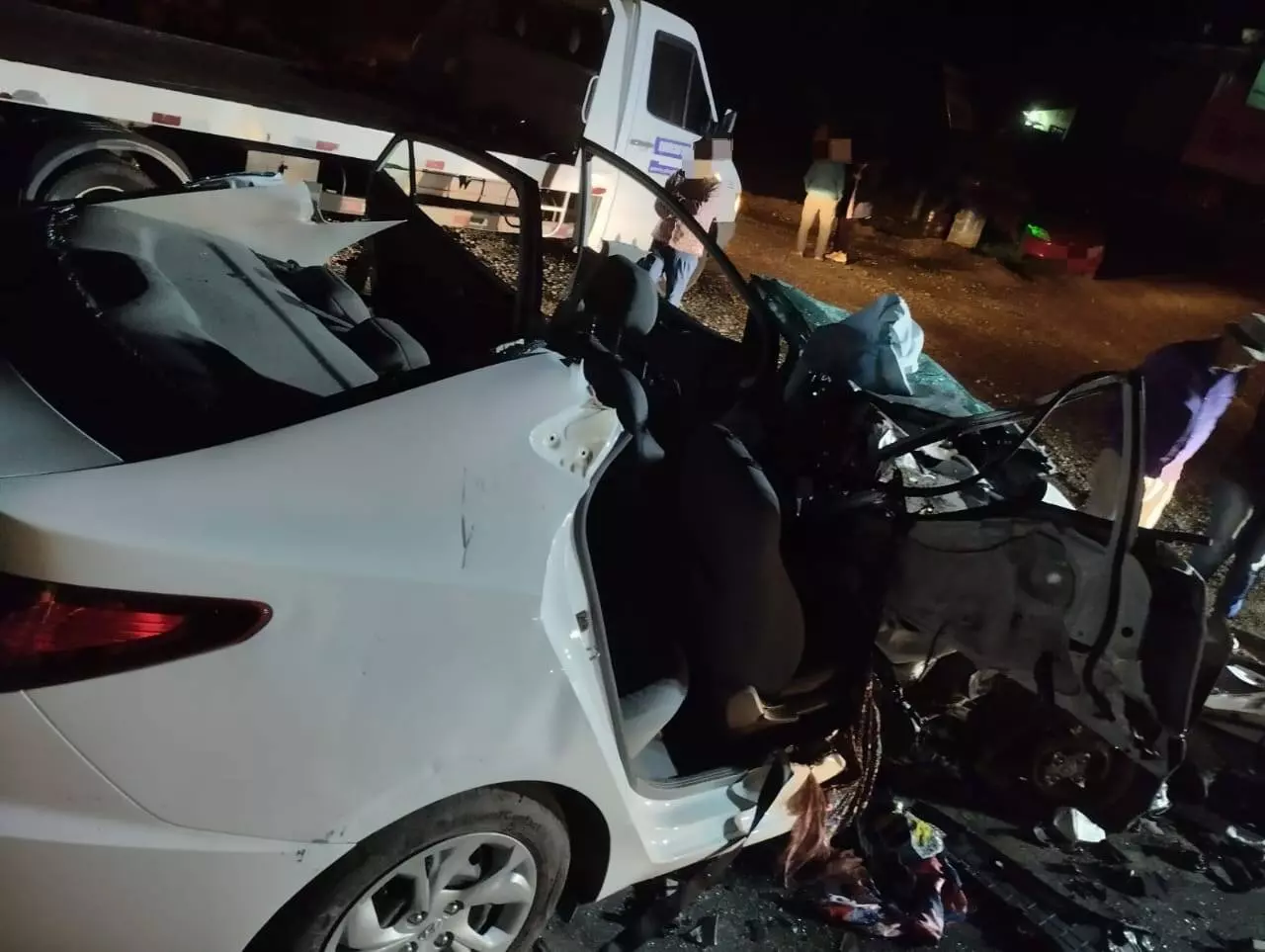 Motociclista morre e moto parte ao meio em grave acidente em SC | Foto: Corpo de Bombeiros/Divulgação.